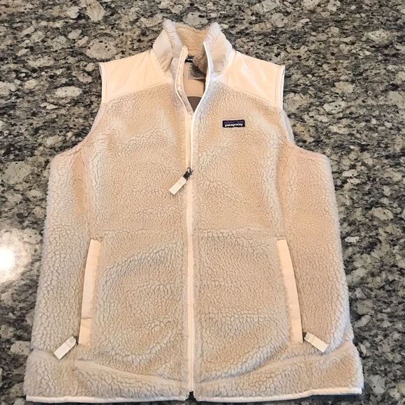 Patagonia Jackets & Blazers - Patagonia Women’s Fleece Vest
